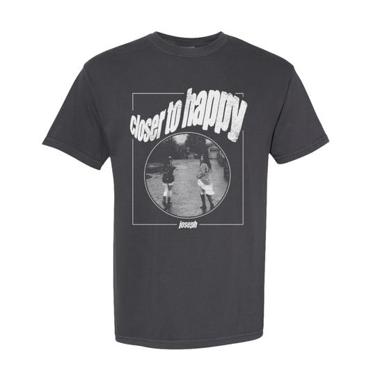 PRE-ORDER Closer To Happy circle tee